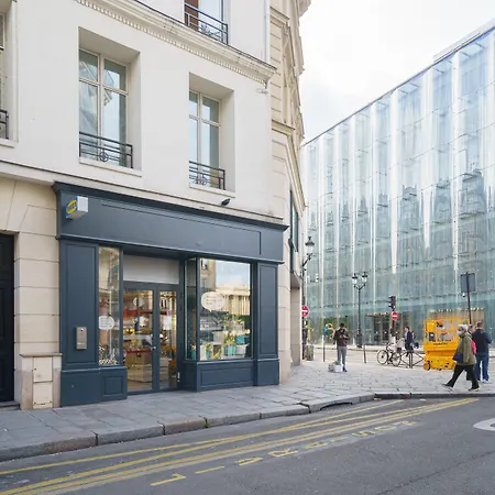 Daire Du Louvre St Honore