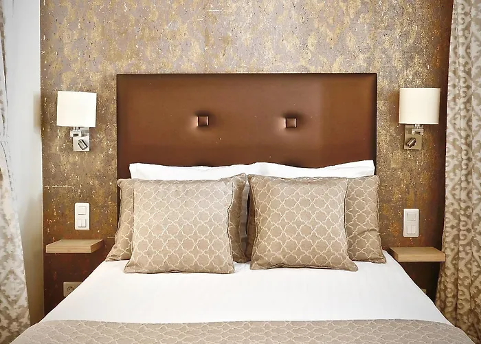 Du Louvre St Honore *