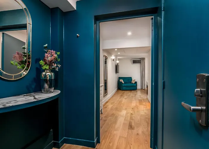 Daire Du Louvre St Honore