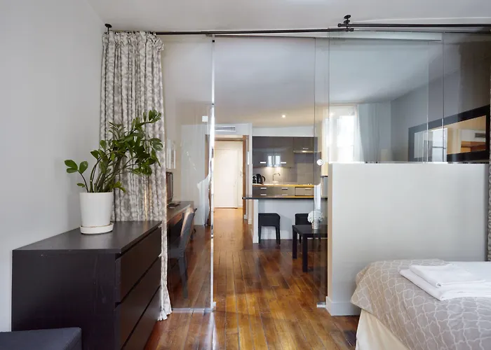 Daire Du Louvre St Honore