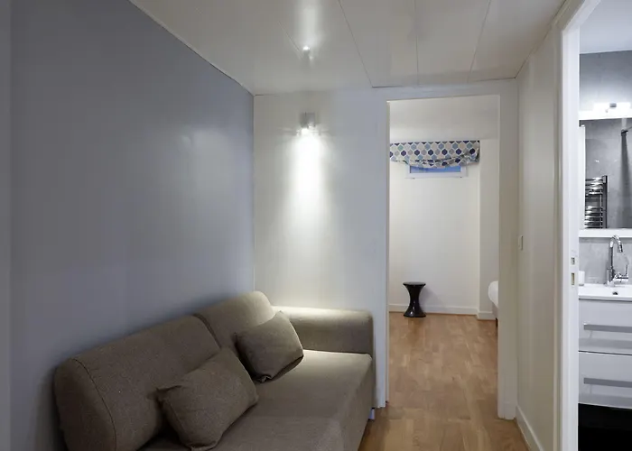 Du Louvre St Honore Daire