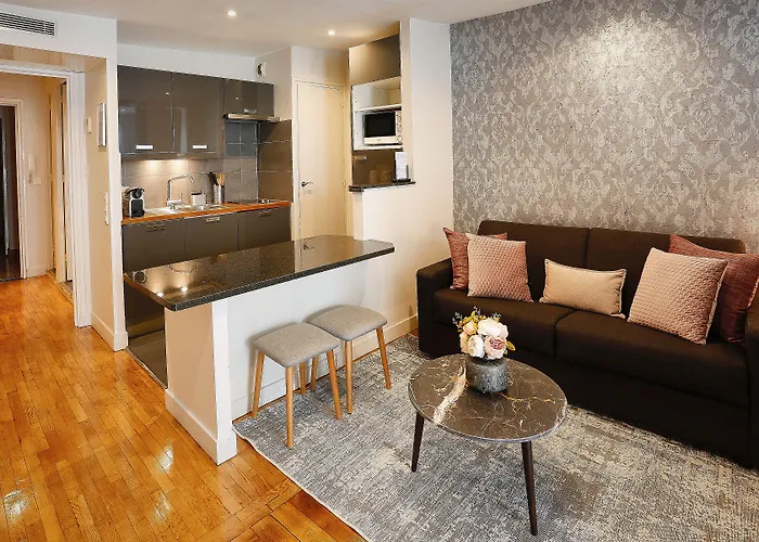 Du Louvre St Honore Daire *