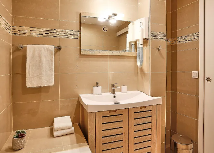 Daire Du Louvre St Honore *