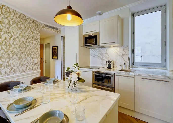 Daire Du Louvre St Honore