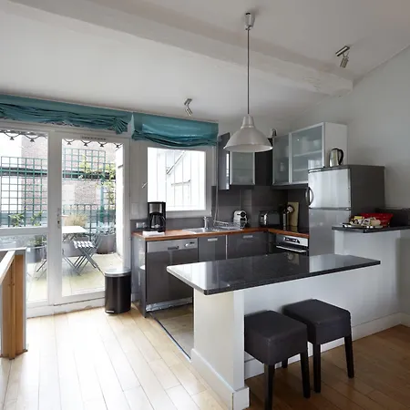 Du Louvre St Honore * Paris