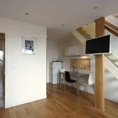 Apartment Du Louvre St Honore *