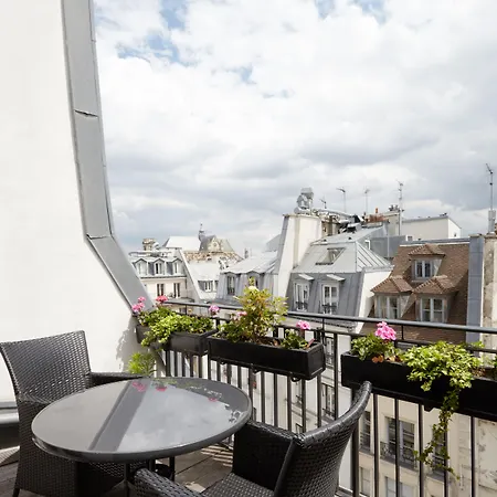 Du Louvre St Honore * Paris