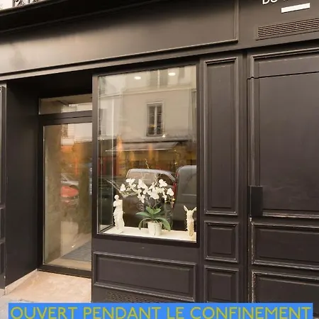 Du Louvre St Honore פריז