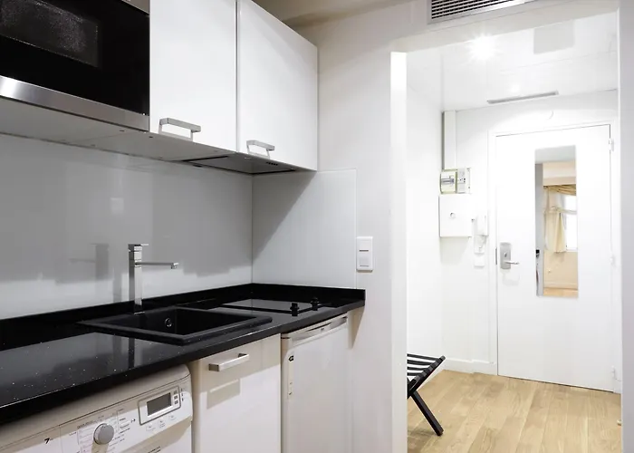 Du Louvre St Honore * パリ